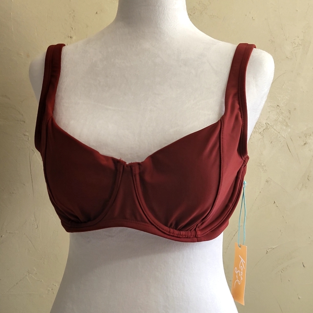 Kona Sol Women's Size Medium, Underwire With Adjustable Straps